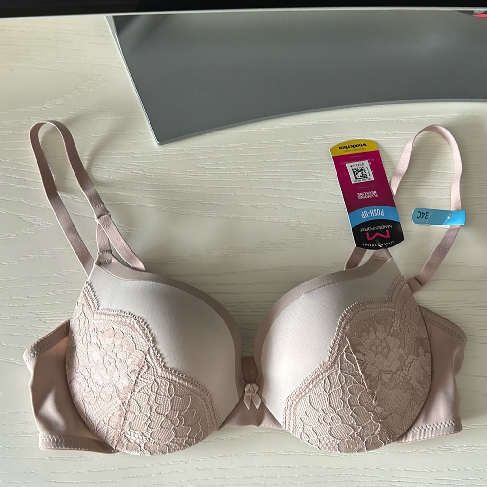 NWT, Maidenform, Push Up Plunging neckline, Size 34C